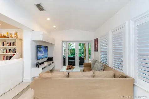 145 Hampton Lane Key Biscayne FL 33149