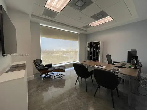 175 SW 7th Street Miami FL 33130