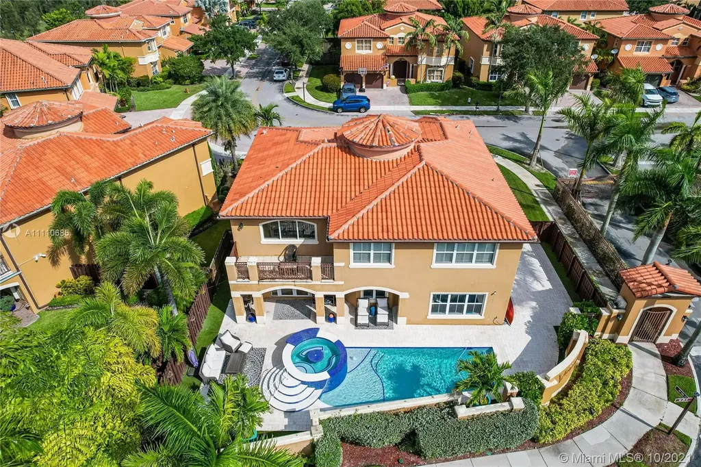 15640 SW 28th Terrace Miami FL 33185