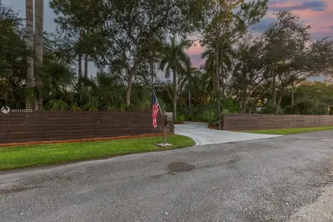 19980 SW 324th Street Homestead FL 33030