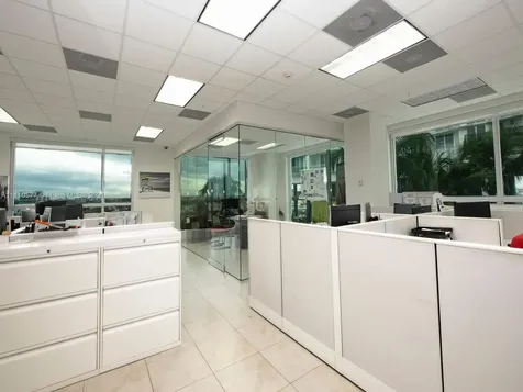 175 SW 7th Street Miami FL 33130