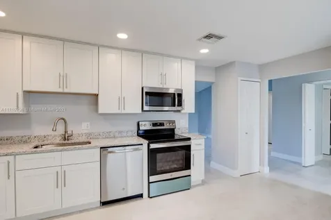 761 Glencove Avenue NW Palm Bay FL 32907