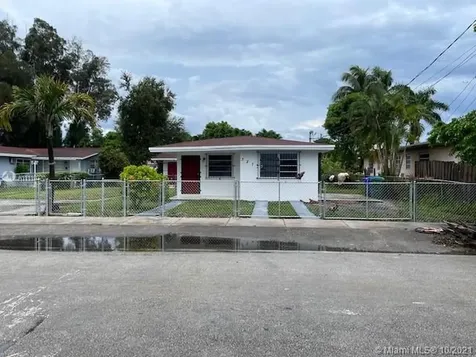 3273 NW 13th Terrace Miami FL 33125