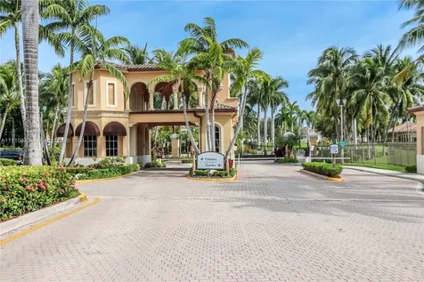 1505 Breakwater Terrace Hollywood FL 33019