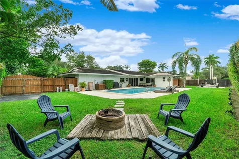 10000 SW 129th Terrace Miami FL 33176