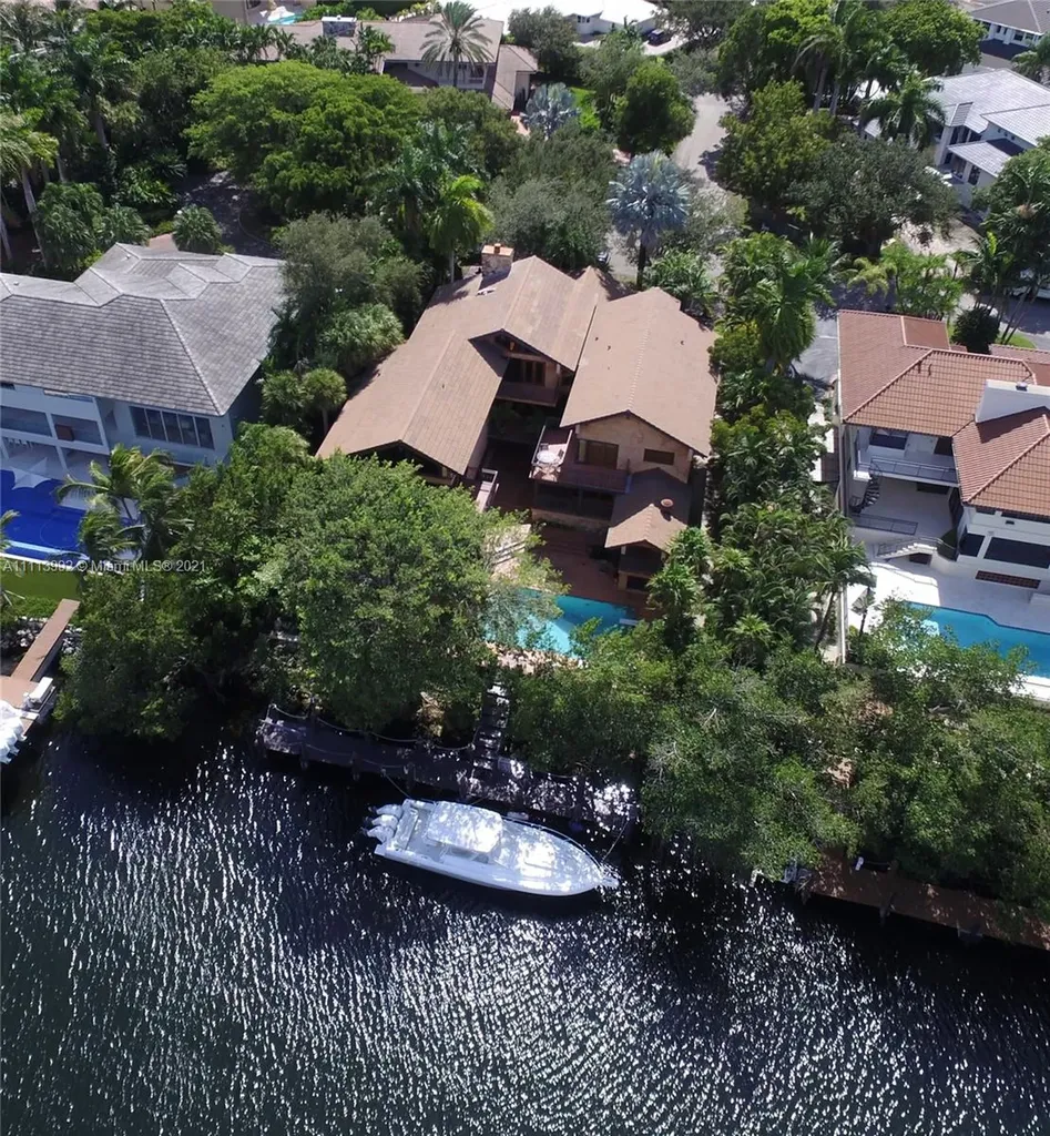 6960 Mira Flores Avenue Coral Gables FL 33143