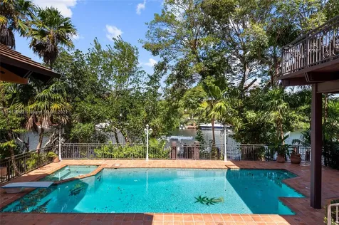 6960 Mira Flores Avenue Coral Gables FL 33143