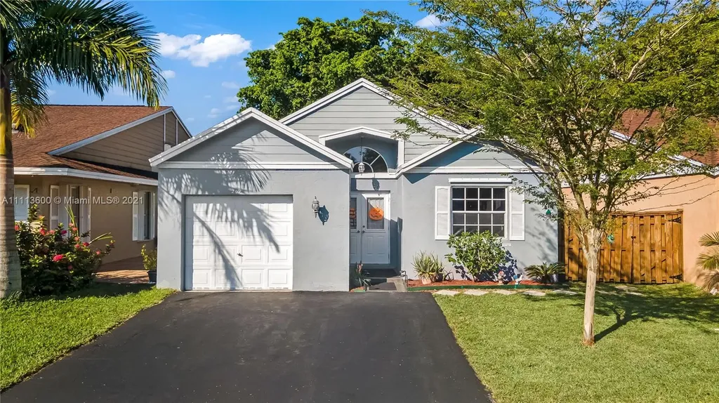 209 SW 159th Way Sunrise FL 33326