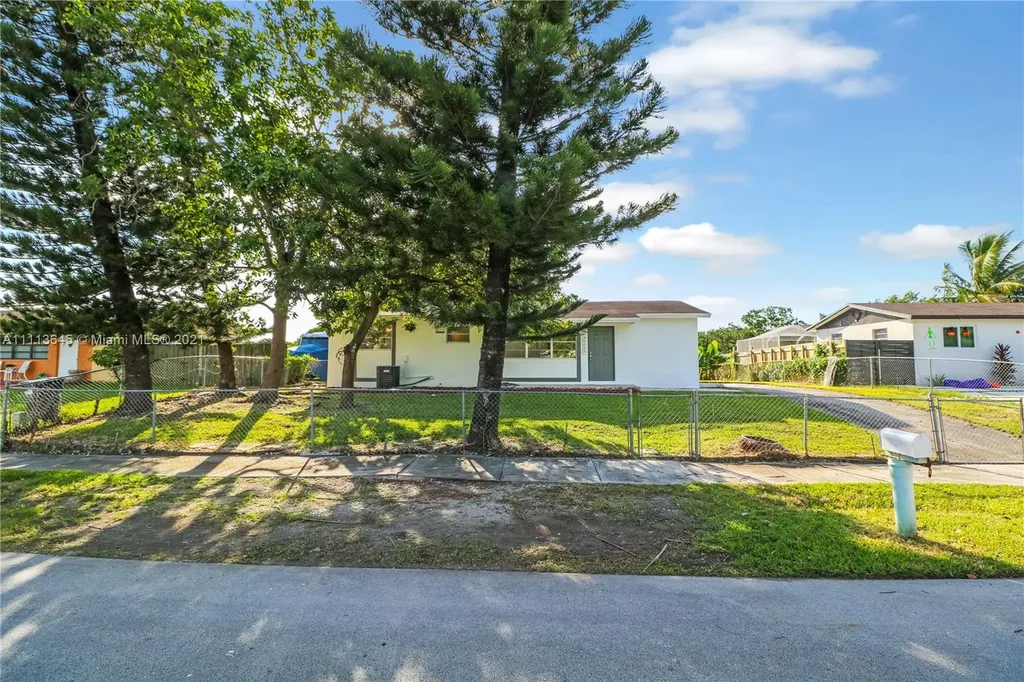 30005 SW 143rd Court Homestead FL 33033