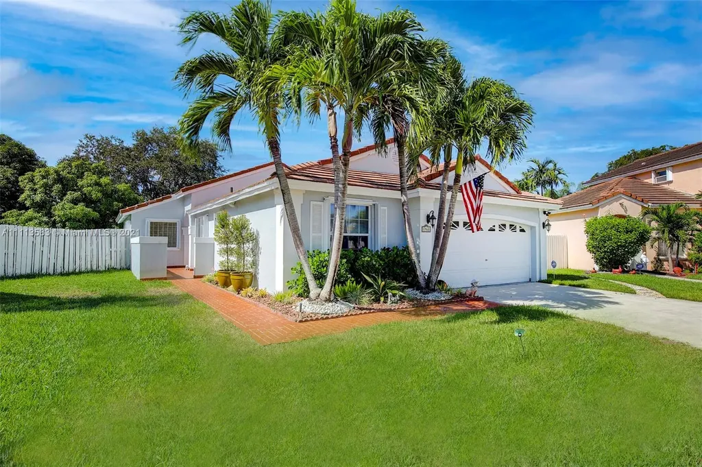 1962 NW 181st Avenue Pembroke Pines FL 33029