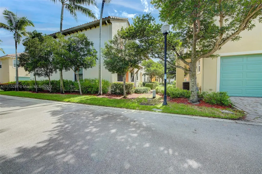 3341 NW 126th Avenue Sunrise FL 33323