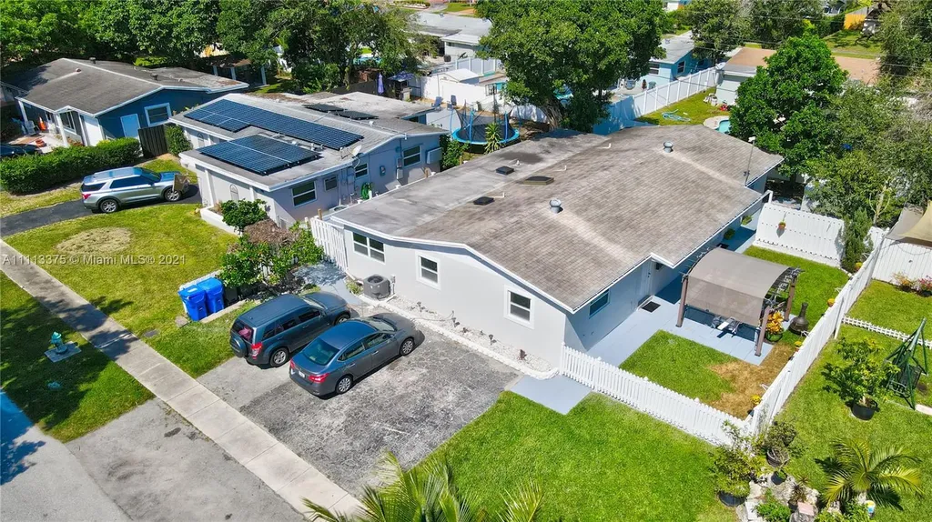 6341 Moseley Street Hollywood FL 33024