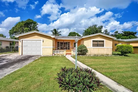 3457 NW 32nd Street Lauderdale Lakes FL 33309