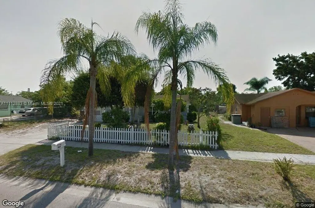 108 Essex Drive Fort Pierce FL 34946