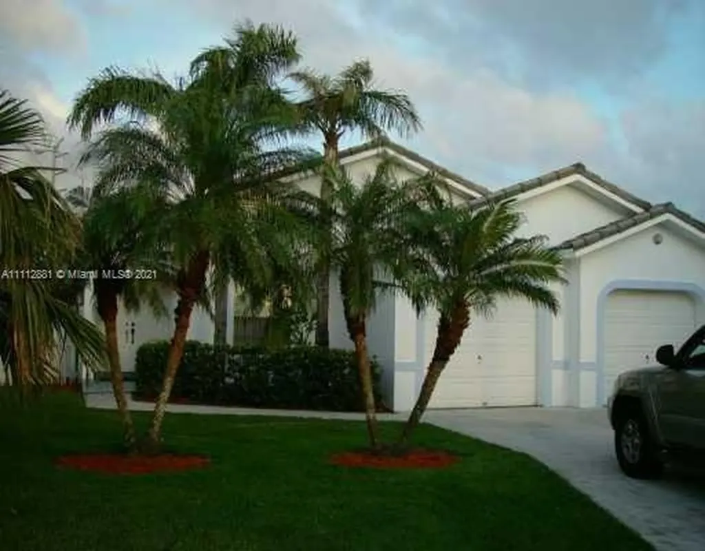 18355 NW 61st Avenue Hialeah FL 33015