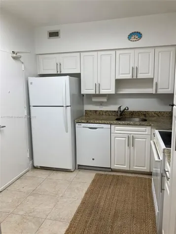 5161 Collins Avenue Miami Beach FL 33140