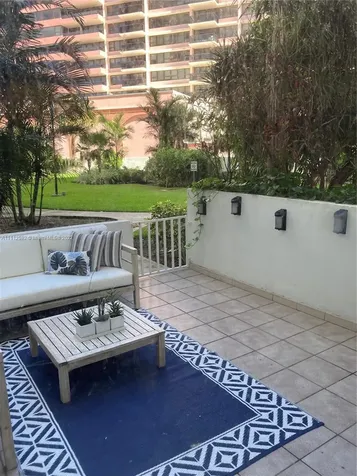 5161 Collins Avenue Miami Beach FL 33140