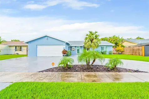 14055 SW 48th Terrace Miami FL 33175