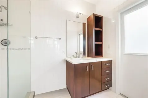 2525 Sea Island Drive Fort Lauderdale FL 33301
