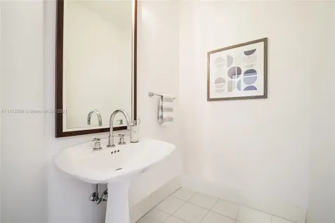 2525 Sea Island Drive Fort Lauderdale FL 33301