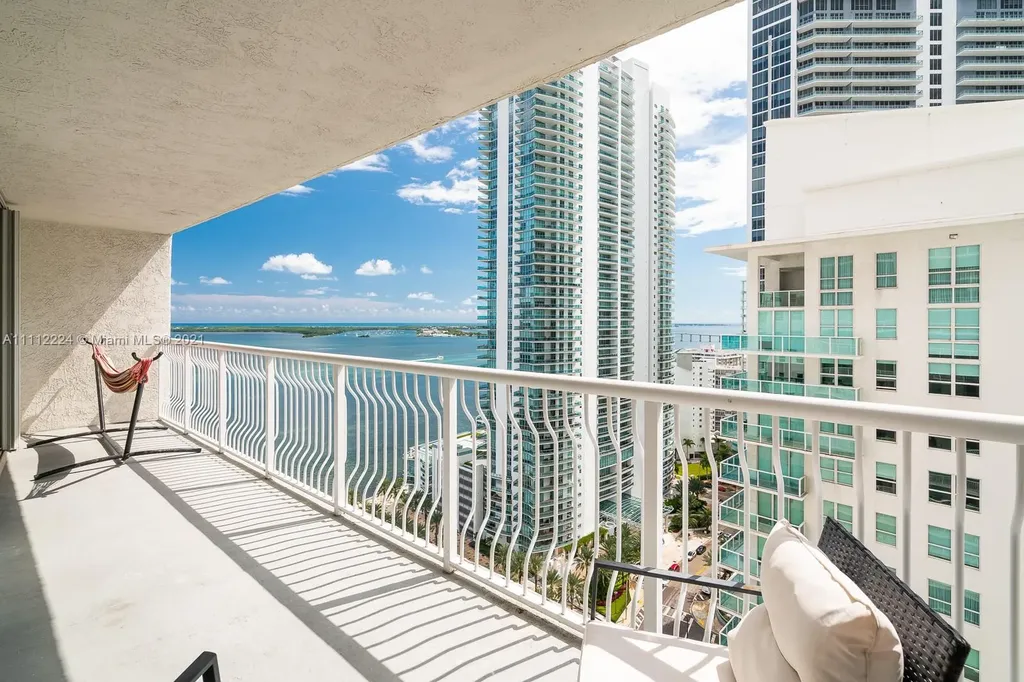 1200 Brickell Bay Drive Miami FL 33131