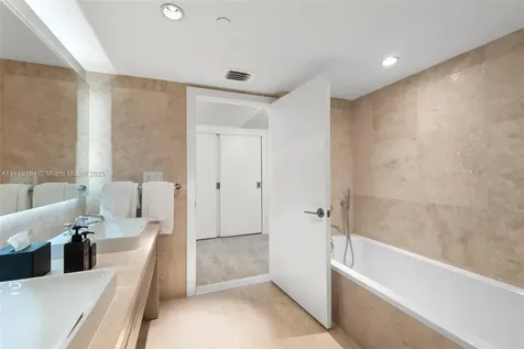 102 24th Street Miami Beach FL 33139