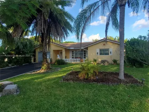 7312 NW 94th Avenue Tamarac FL 33321