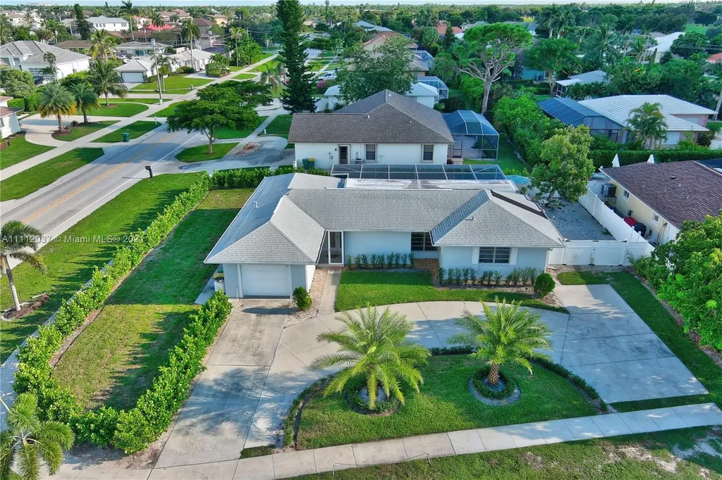 1331 6th Avenue Marco Island FL 34145