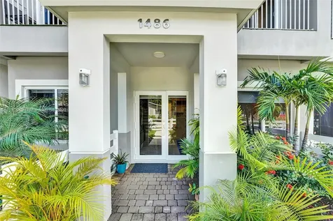1486 NE 34th Street Oakland Park FL 33334