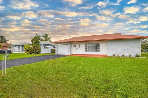 9503 NW 70th Place Tamarac FL 33321
