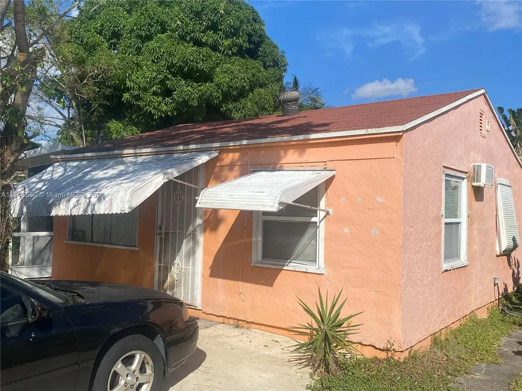 7880 Loomis Street Lantana FL 33462