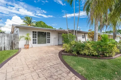 8945 SW 199th Street Cutler Bay FL 33157