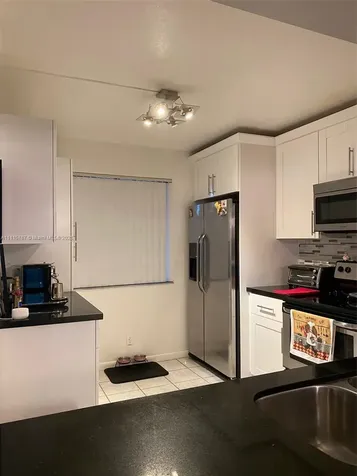 427 Lakeview Drive Weston FL 33326