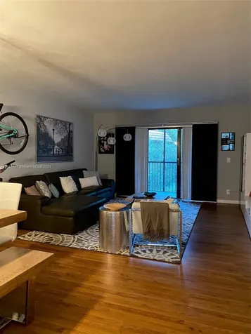 427 Lakeview Drive Weston FL 33326