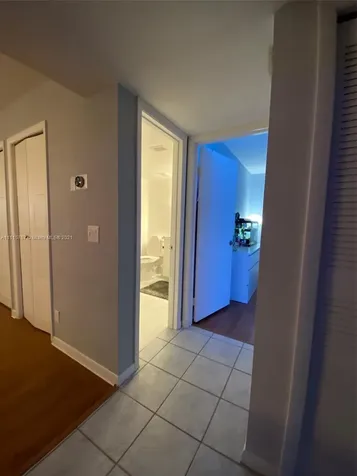 427 Lakeview Drive Weston FL 33326
