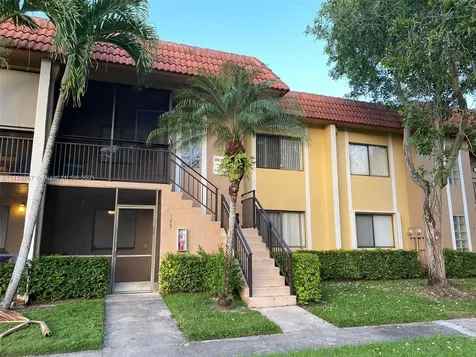 427 Lakeview Drive Weston FL 33326