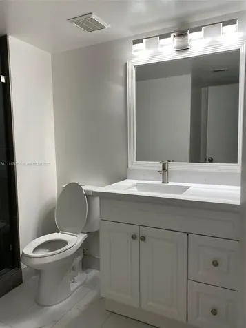 427 Lakeview Drive Weston FL 33326