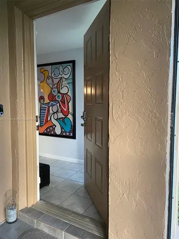 427 Lakeview Drive Weston FL 33326