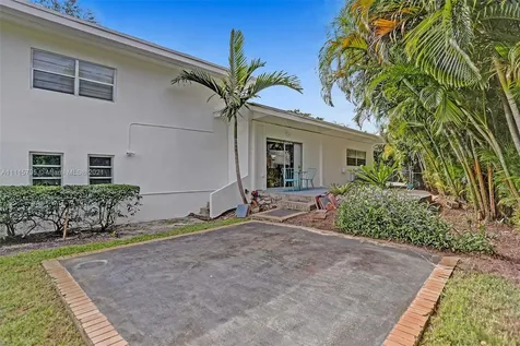 18560 NE 20th Court North Miami Beach FL 33179