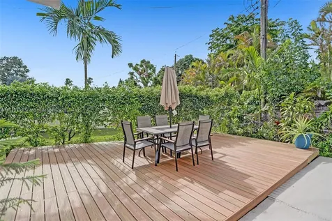 18560 NE 20th Court North Miami Beach FL 33179