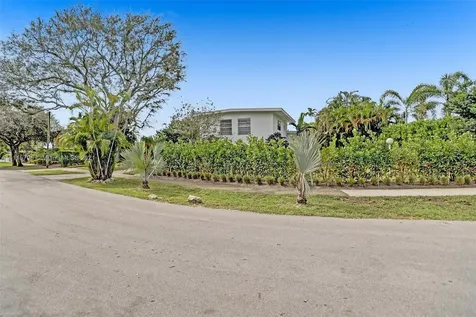 18560 NE 20th Court North Miami Beach FL 33179