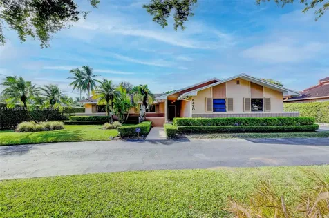 8470 SW 58th Street Miami FL 33143
