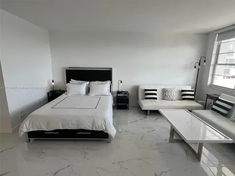 100 Lincoln Road Miami Beach FL 33139