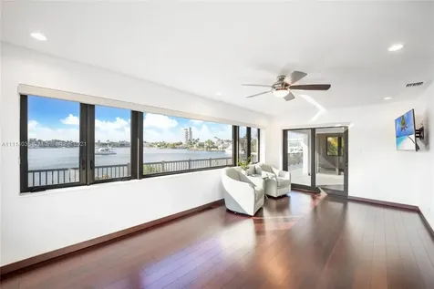 48 Isla Bahia Drive Fort Lauderdale FL 33316
