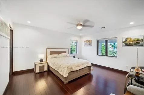 48 Isla Bahia Drive Fort Lauderdale FL 33316