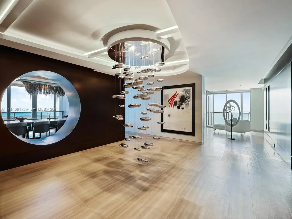 1425 Brickell Avenue Miami FL 33131