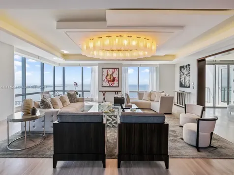 1425 Brickell Avenue Miami FL 33131