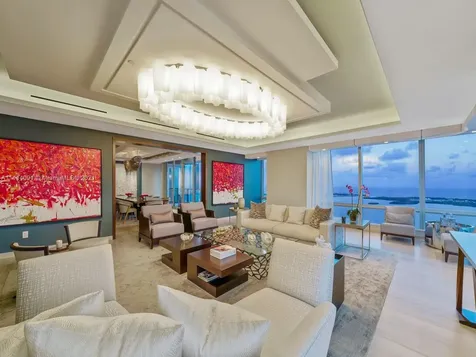 1425 Brickell Avenue Miami FL 33131