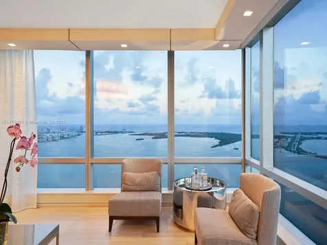 1425 Brickell Avenue Miami FL 33131