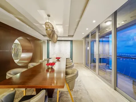 1425 Brickell Avenue Miami FL 33131